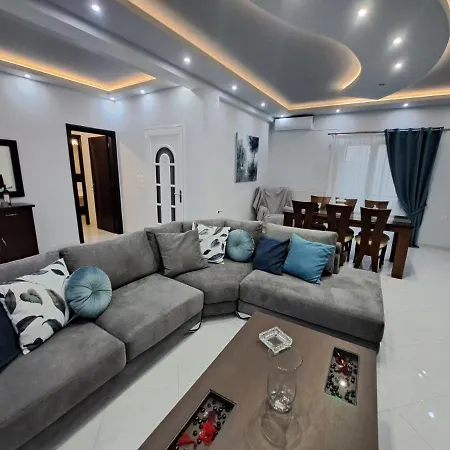 Luxury Apartment Amarynthos Exterior photo